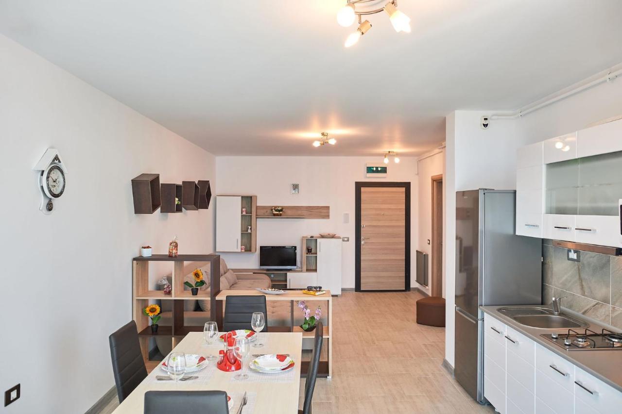 Rubic Apartment Spa N Pool Beach Resort Navodari Exterior photo