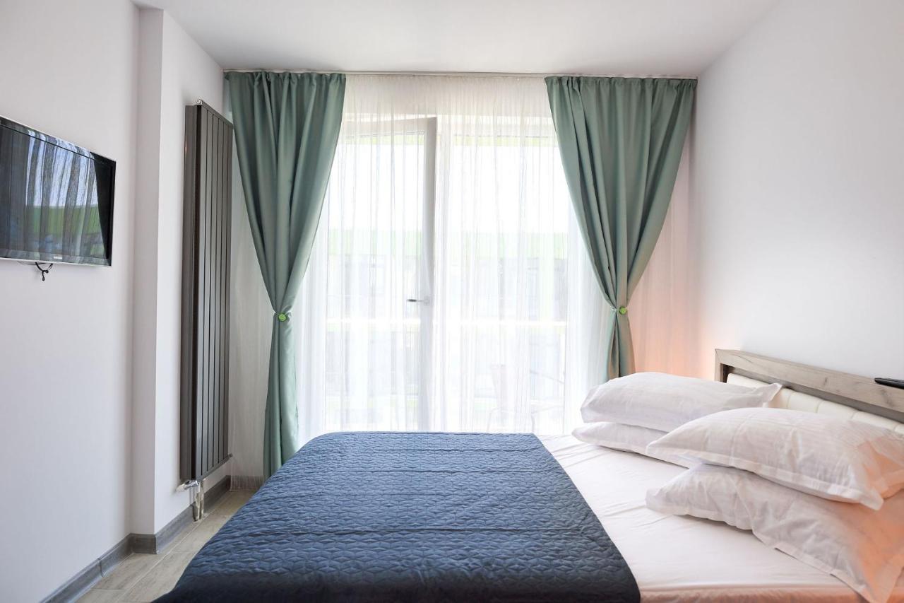 Rubic Apartment Spa N Pool Beach Resort Navodari Exterior photo